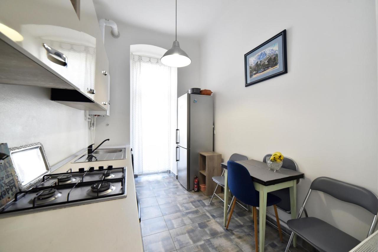 1Br In Central Zagreb & Main Station, Free Parking Appartement Buitenkant foto