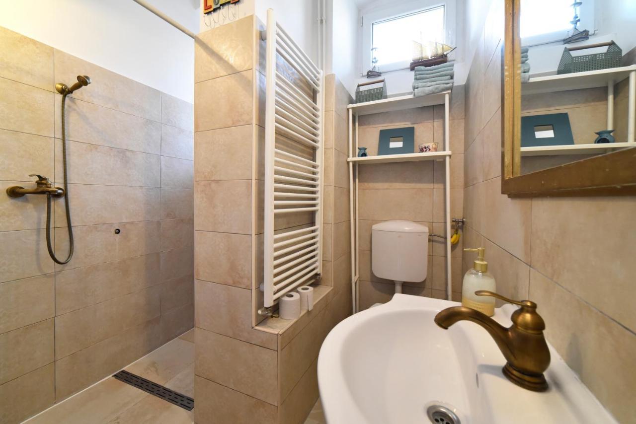 1Br In Central Zagreb & Main Station, Free Parking Appartement Buitenkant foto