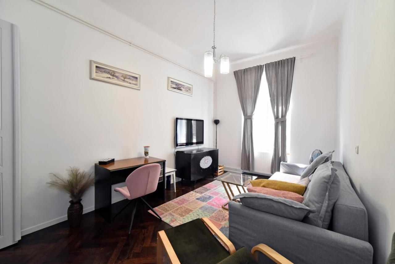 1Br In Central Zagreb & Main Station, Free Parking Appartement Buitenkant foto